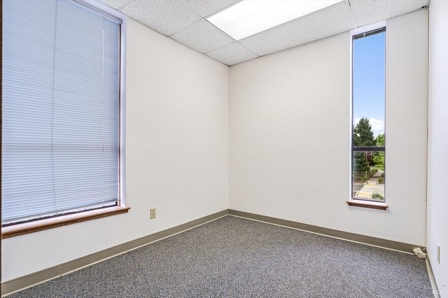 More Photos Of 1370 Medical Center Dr, Rohnert Park Medical For Sale