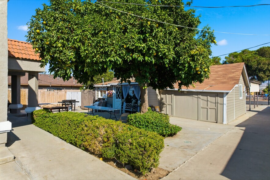 More Photos Of 375 C St, Arvin Specialty For Sale