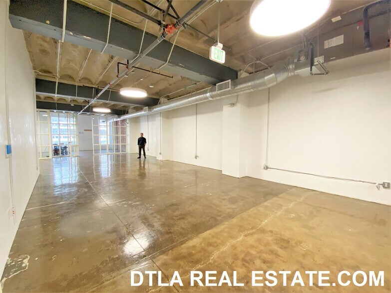 More Photos Of 731 S Broadway, Los Angeles Loft Creative Space For Lease
