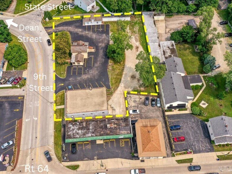 More Photos Of 6 N 9th St, St Charles Freestanding For Sale