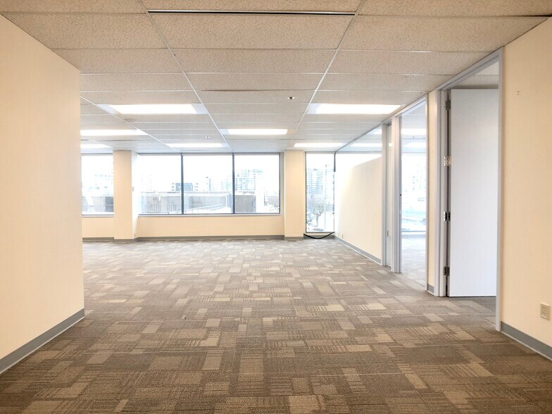 More Photos Of 5811 Cooney Rd, Richmond Office For Lease