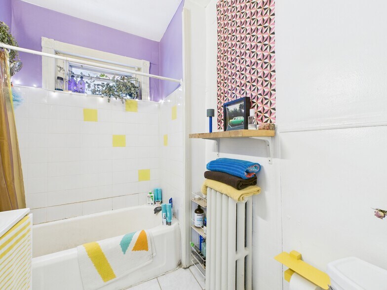 More Photos Of 4712-4714 Woodland Ave, Philadelphia Apartments For Sale