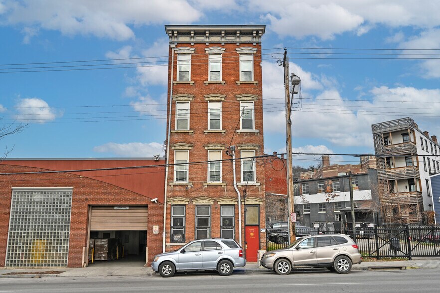 More Photos Of 118 E Liberty St, Cincinnati Apartments For Sale