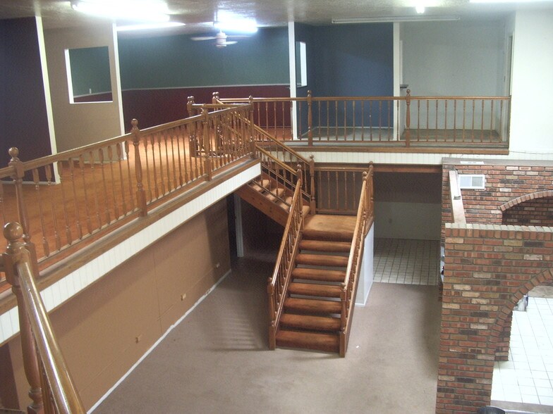 More Photos Of 10729 N 19th Ave, Phoenix Flex For Lease