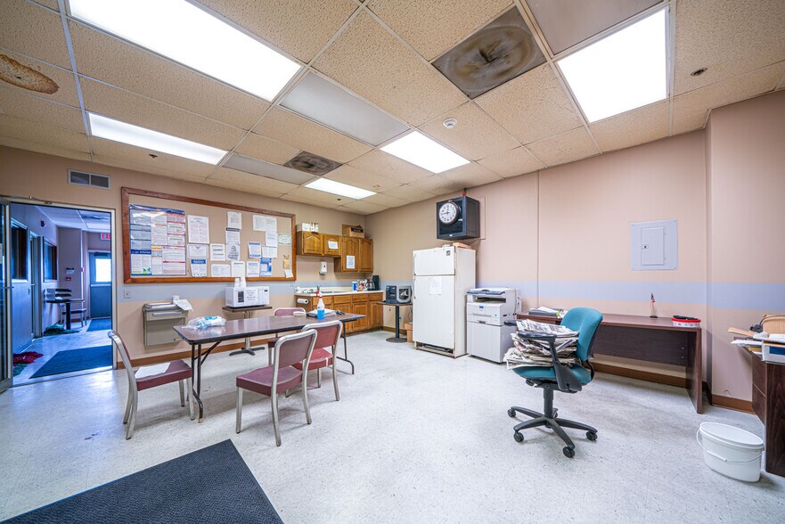 More Photos Of 601 Albemarle St, Saint Joseph Warehouse For Lease