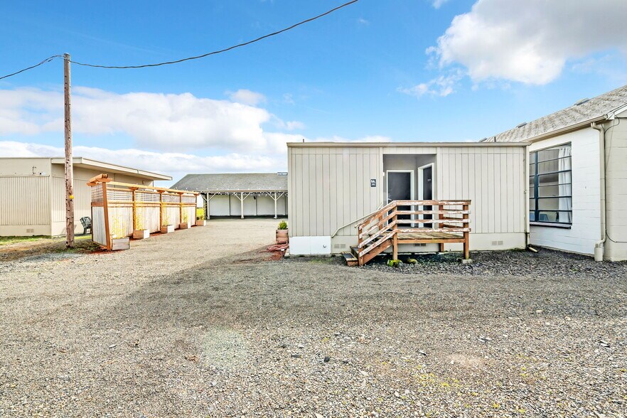 More Photos Of 31414 Harris Dr, Harrisburg Lodge Meeting Hall For Sale