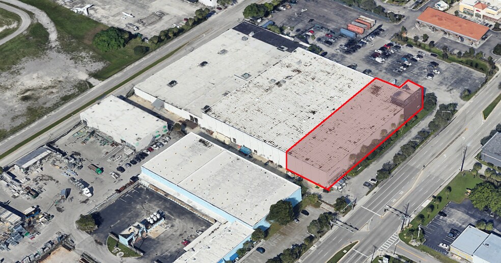 More Photos Of 6001 Powerline Rd, Fort Lauderdale Showroom For Lease
