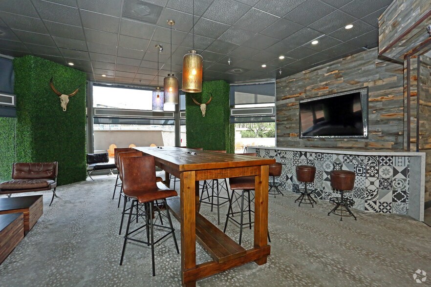 More Photos Of 2021 Guadalupe St, Austin Coworking Space