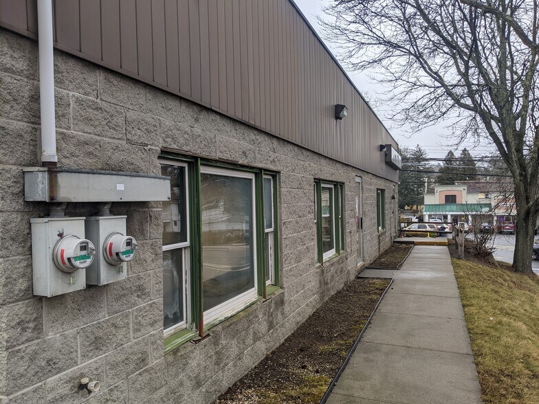 More Photos Of 330 Lexington Ave, Mount Kisco General Retail For Sale