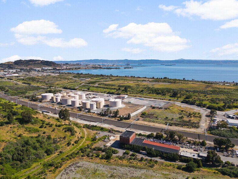 More Photos Of 3401 Bayshore Blvd, Brisbane Land For Lease