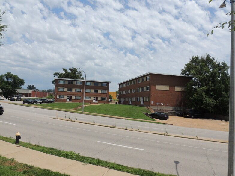 More Photos Of 2350-2358 Mccausland Ave, Saint Louis Apartments For Sale