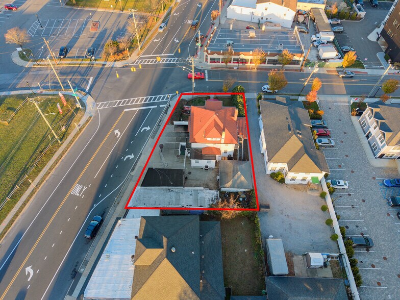 More Photos Of 70 Park Ave, Bay Shore Multifamily For Sale