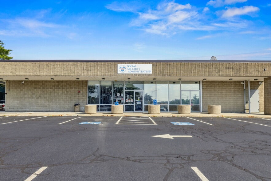 More Photos Of 175 Amherst St, Nashua Freestanding For Lease