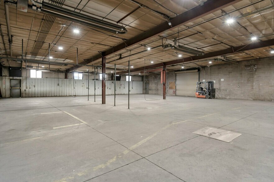 More Photos Of 2401 S Delaware St, Denver Manufacturing For Sale