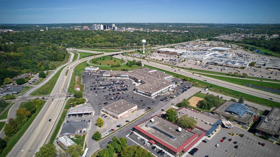 More Photos Of 1290-1300 Salem Rd SW, Rochester General Retail For Lease