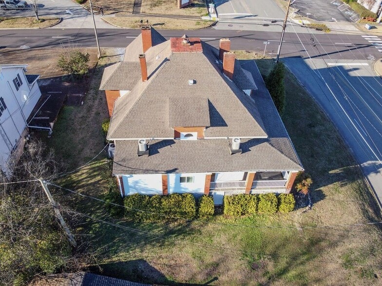 More Photos Of 203 W Washington Ave, Athens Freestanding For Sale