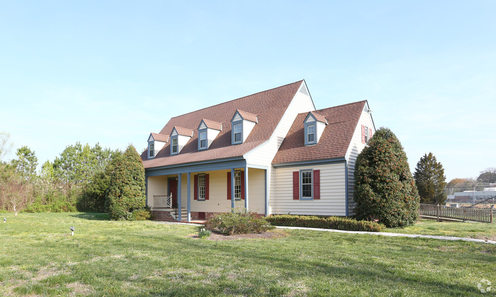 Primary Photo Of 1900 E Parham Rd, Henrico Office For Sale