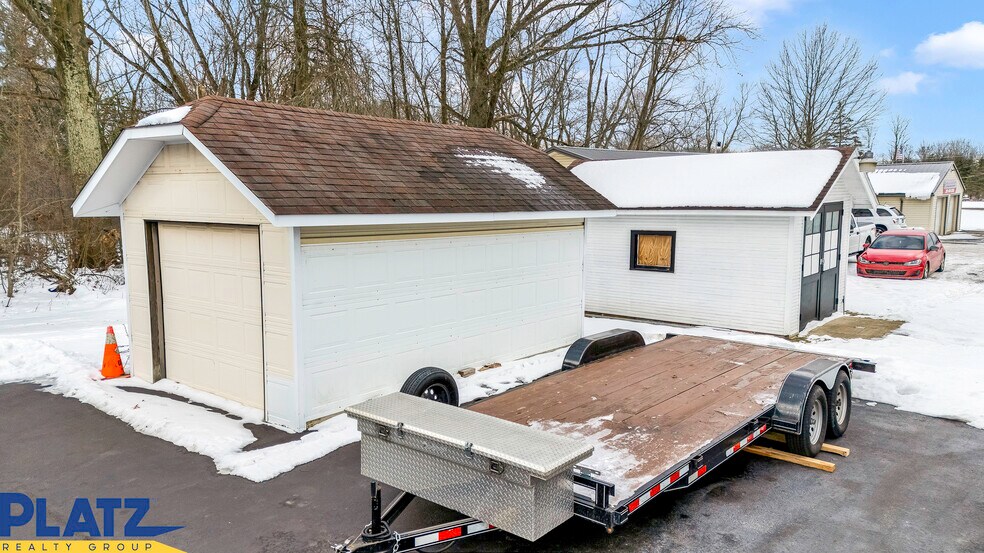 More Photos Of 523 E Western Reserve Rd, Poland Auto Dealership For Sale