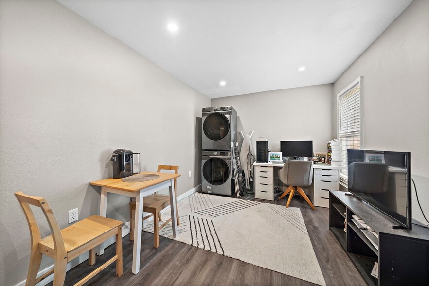 More Photos Of 1811 21st St, Galveston Apartments For Sale