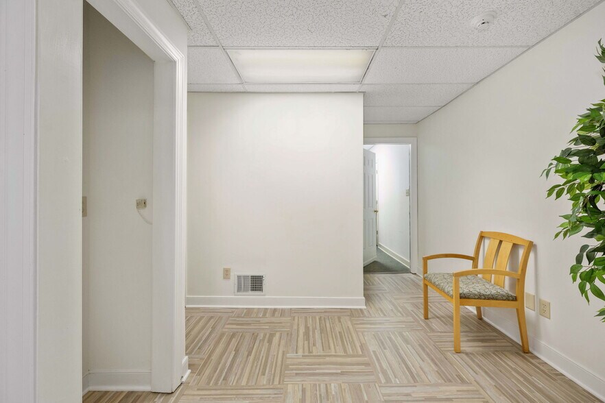 More Photos Of 620 Kenmore Ave, Fredericksburg Apartments For Lease