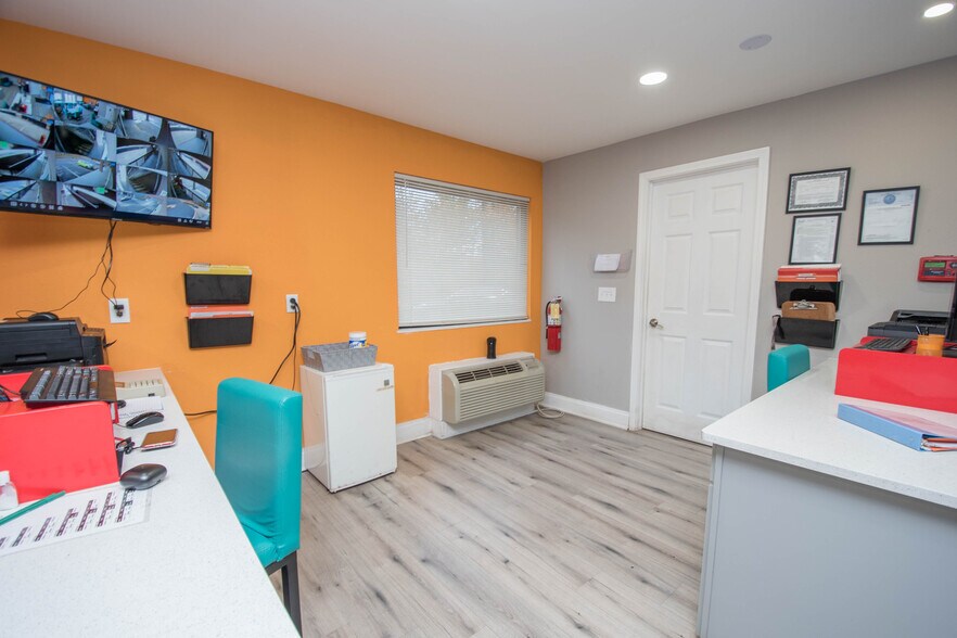 More Photos Of 750 Cobb Place Blvd NW, Kennesaw Hotel For Sale
