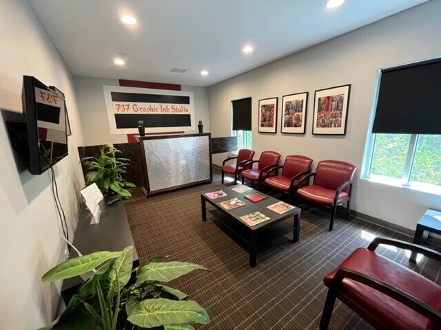More Photos Of 113 Barton Creek Ct, Columbia Medical For Lease
