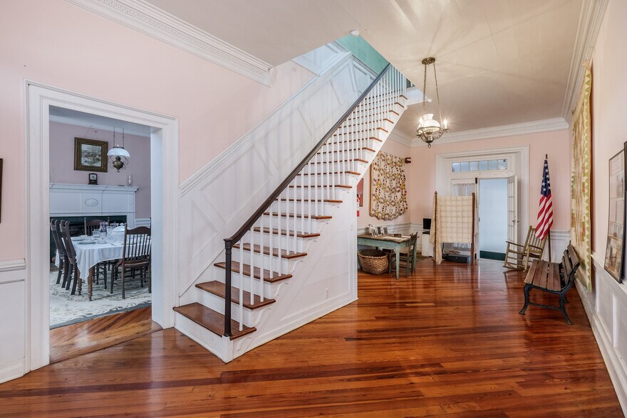 More Photos Of 163 Old Buncombe Rd, Union Specialty For Sale