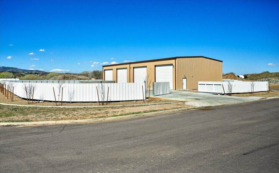Primary Photo Of 516 S Cold Water Ln, Dewey Industrial For Sale