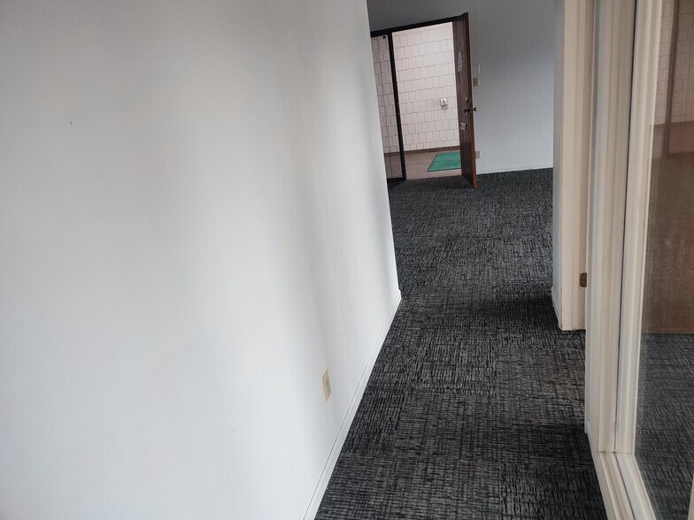 More Photos Of 2427 Jefferson Ave, Ogden Apartments For Lease