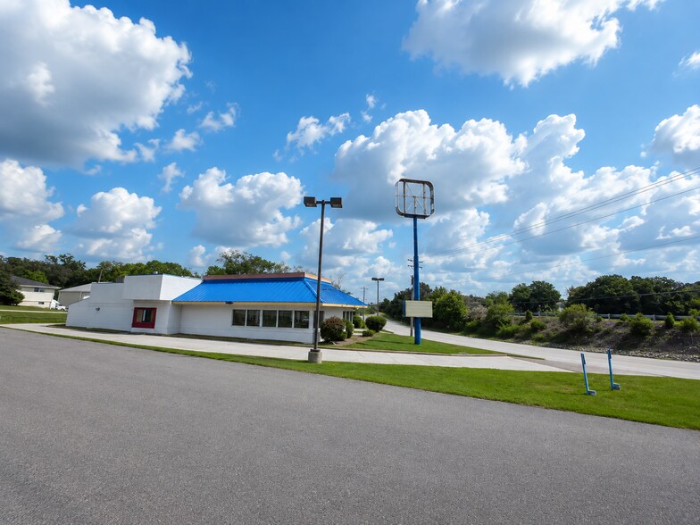 More Photos Of 235 W 5th St, Eureka Fast Food For Lease