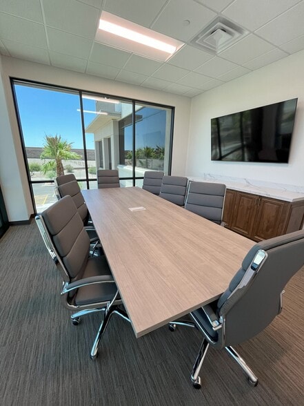More Photos Of 1360 N Bullard Ave, Goodyear Office For Lease