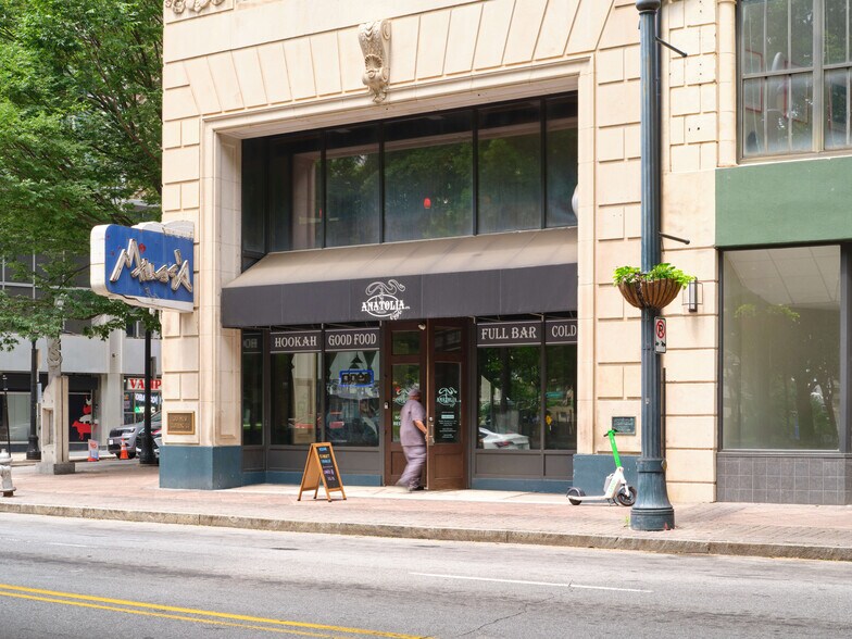 More Photos Of 50 Peachtree St NW, Atlanta Apartments For Lease