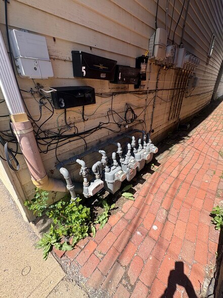 More Photos Of 1856 Main St, Sharpsburg Apartments For Sale