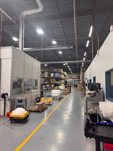 More Photos Of 36 River Rd, Essex Junction Warehouse For Lease