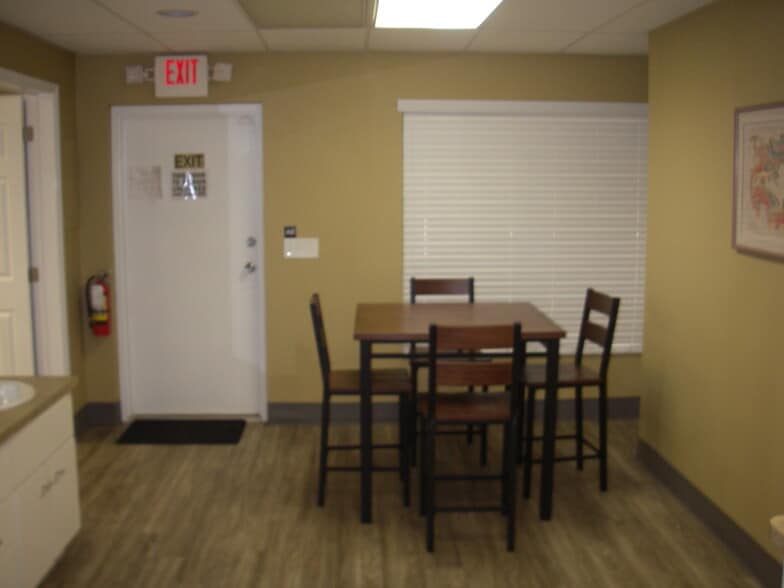 More Photos Of 101-113 NE 19th Dr, Okeechobee Medical For Sale