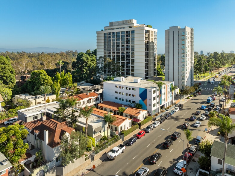 More Photos Of 3533 6th Ave, San Diego Apartments For Sale