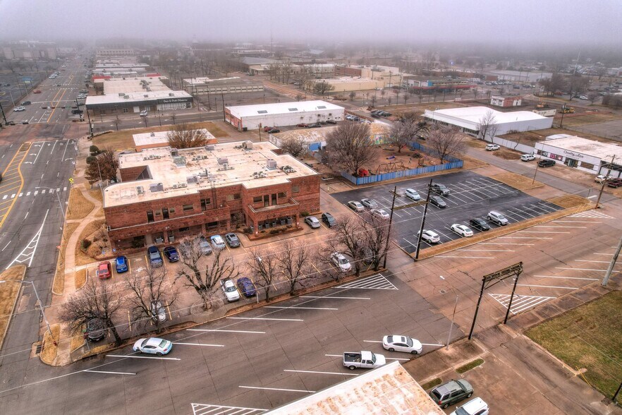 More Photos Of 111 SW C Ave, Lawton Medical For Sale