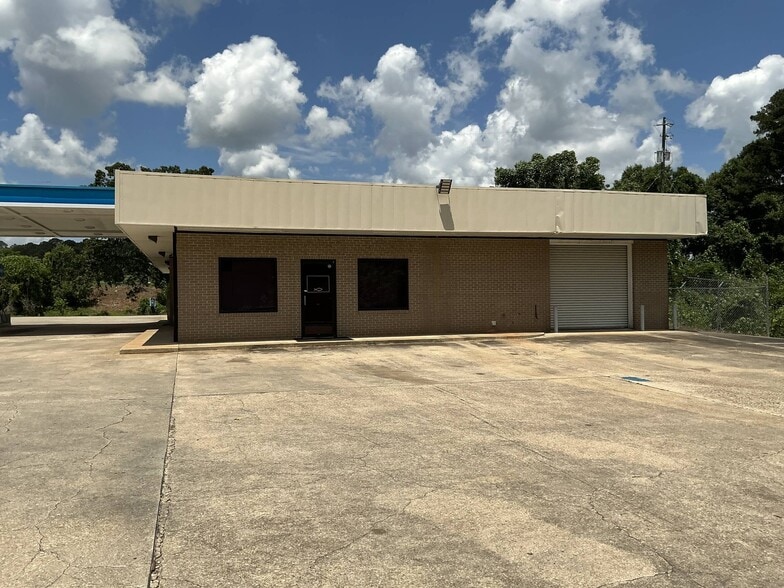More Photos Of 2400 W Point Pkwy, Opelika Convenience Store For Sale