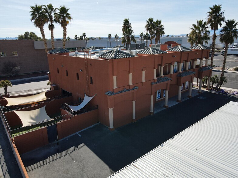 More Photos Of 6188 S Sandhill Rd, Las Vegas Veterinarian Kennel For Sale