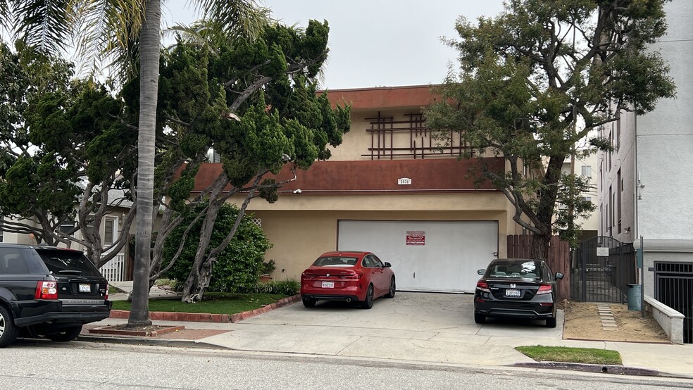 Primary Photo Of 3836 Mentone Ave, Culver City Apartments For Sale