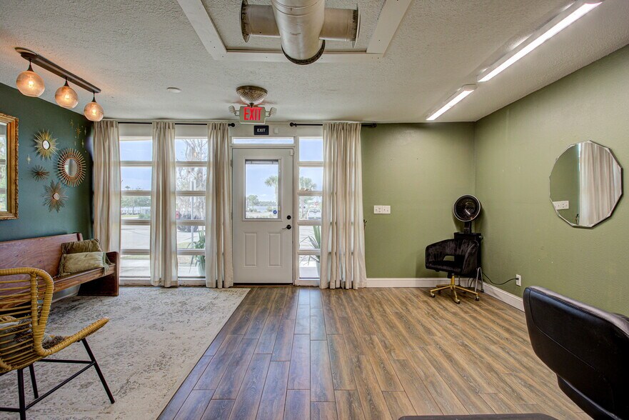 More Photos Of 203 Laurel St, Palatka Office For Sale