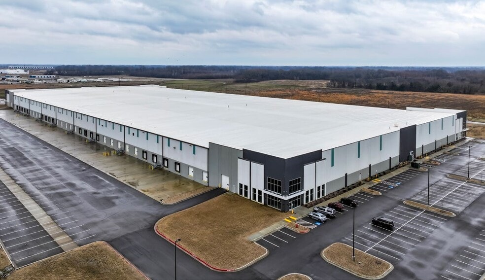 More Photos Of 7103 Zeuber Rd, Little Rock Unknown For Lease