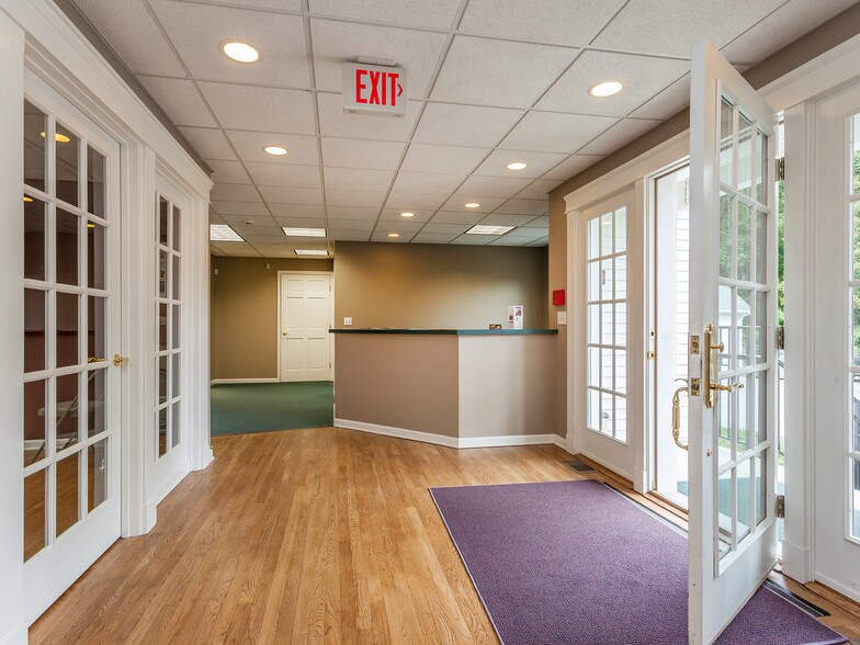 More Photos Of 315 Litchfield Rd, New Milford Medical For Sale