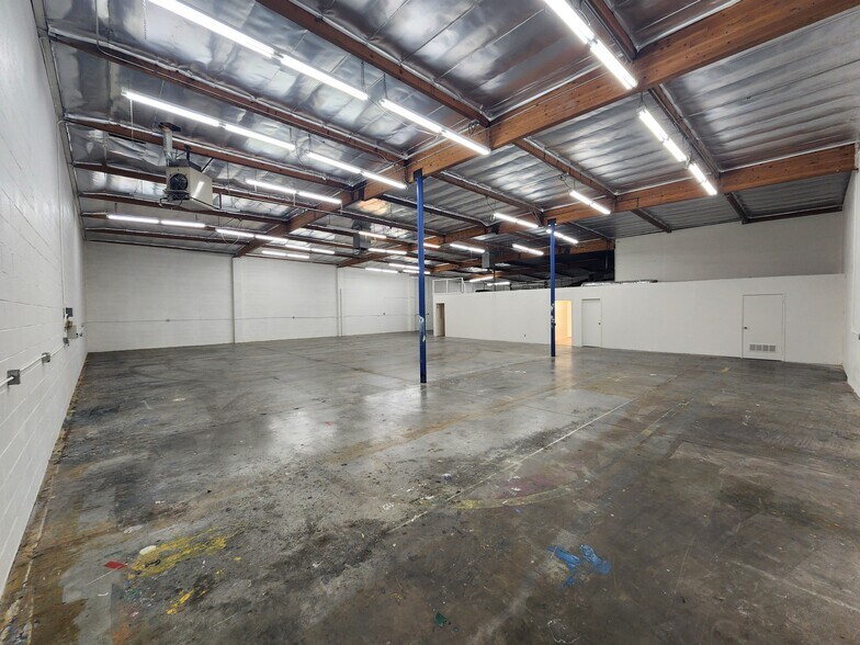 Primary Photo Of 19509-19529 Business Center Dr, Northridge Warehouse For Lease