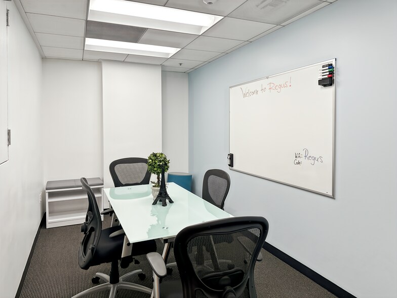 More Photos Of 15233 Ventura Blvd, Sherman Oaks Coworking Space