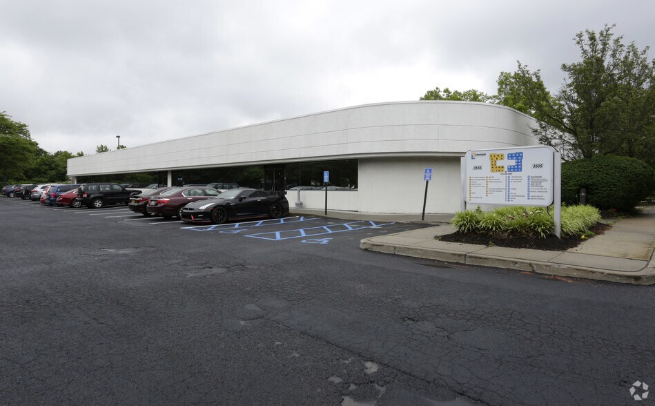 More Photos Of 3555 Veterans Memorial Hwy, Ronkonkoma Office For Lease