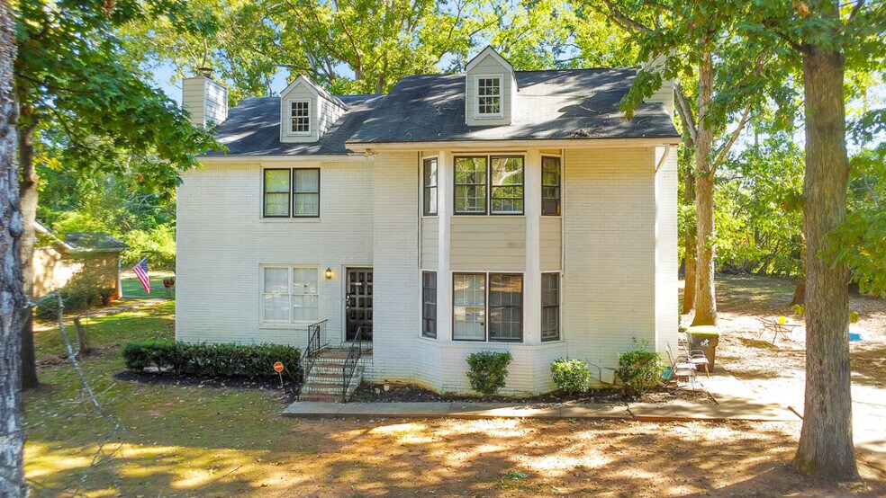 Primary Photo Of 2611 Golfview Ter SE, Conyers Multifamily For Sale