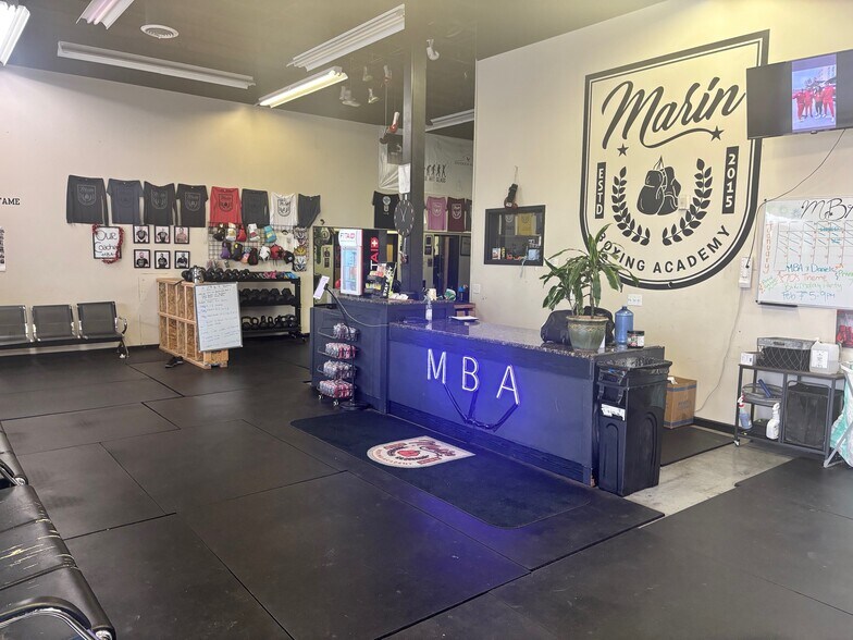 More Photos Of 1500 N Locust Grove Rd, Meridian Freestanding For Lease