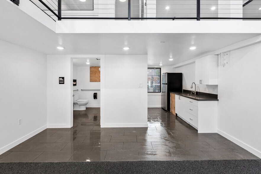 More Photos Of 512-520 Grant Ave, San Francisco Apartments For Sale