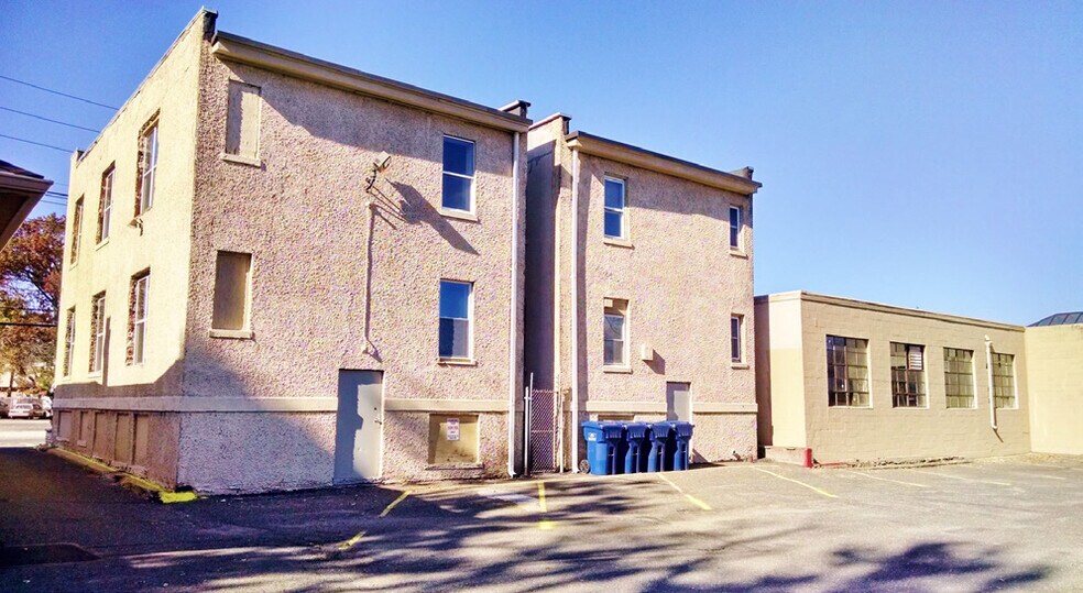 More Photos Of 18-24 Johnson Ave, Hackensack Medical For Lease